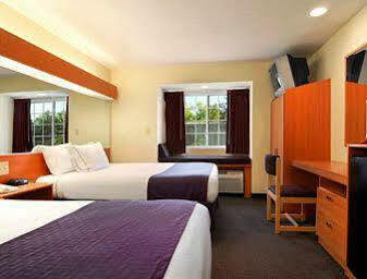 Microtel Inn & Suites By Wyndham Auburn Exterior photo